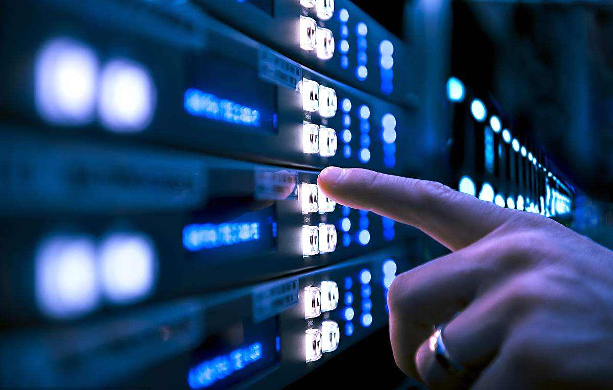 計(jì)算機(jī)專(zhuān)業(yè)畢業(yè)生的職業(yè)選擇 為何軟件開(kāi)發(fā)熱，硬件開(kāi)發(fā)冷？